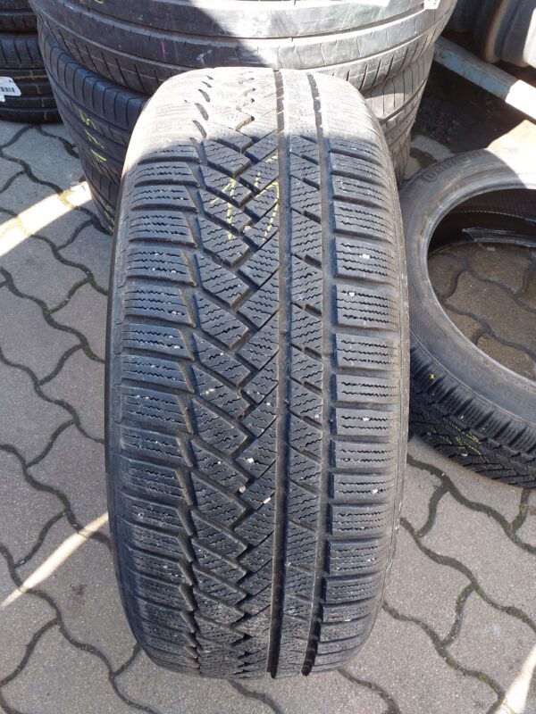 Continental TS 850P 235/50 R 19 99 H | téli   DOT2220 6.6 mm