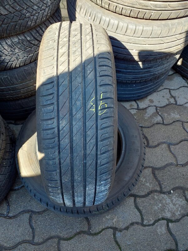 Kleber Dynaxer HP4 185/60 R 15 84 H | nyári   DOT3623 5.6 mm