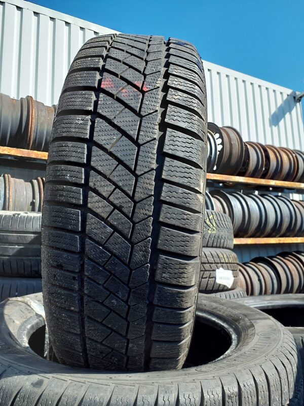 Continental ContiWinterContact TS 830 P 205/60 R 16 92 H | téli   DOT2819 6.2 mm