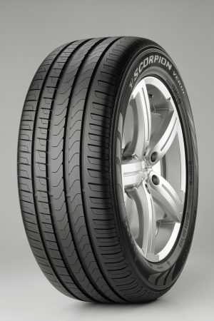Pirelli Scorpion 275/45 R 21 110 V | téli   DOT4115 6 mm