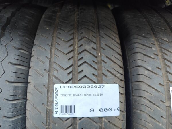FORTUNE FSR71 205/70R15C 106/104 R Kisáruszállító | Nyári   DOT0119