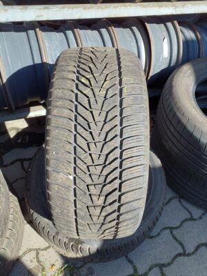 Hankook W330 245/40 R 17 95 V | téli   DOT2524 7.8 mm
