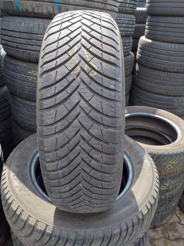 Kleber Quadraxer 2 175/65 R 14 86 H | négyévszakos   DOT3420 6.1 mm