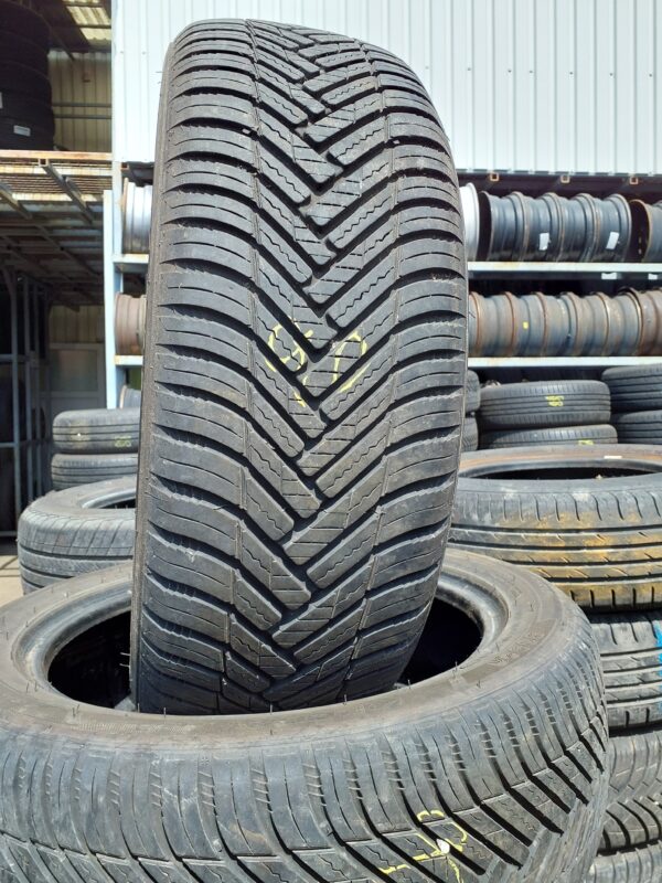 Hankook H750 175/55 R 15 77 T | négyévszakos   DOT0722 5.9 mm