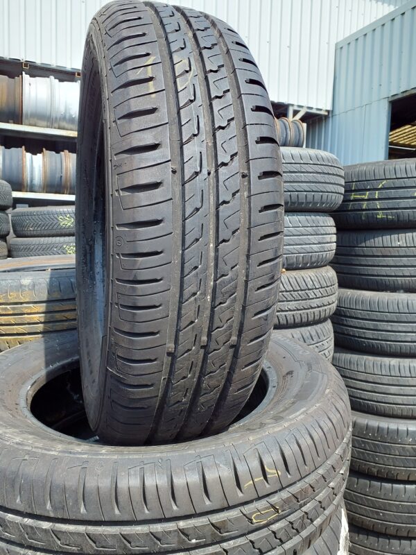 Barum Bravuris 5 185/65 R 15 88 T | nyári   DOT4520 7.5 mm