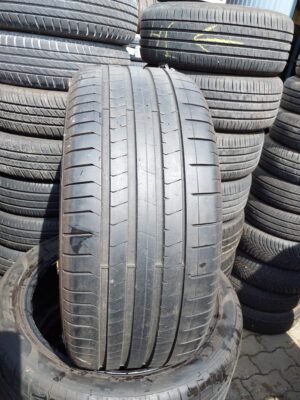 Pirelli P Zero ao1 285/40 R 21 109 Y | nyári   DOT0621 4.8 mm