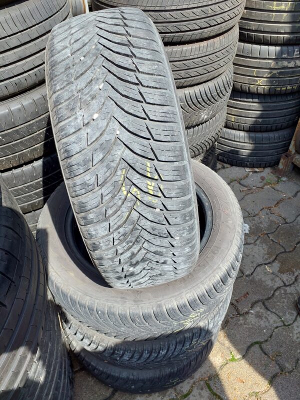 Ceat 4Season Drive 195/55 R 15 89 V | négyévszakos   DOT0322 6.3 mm