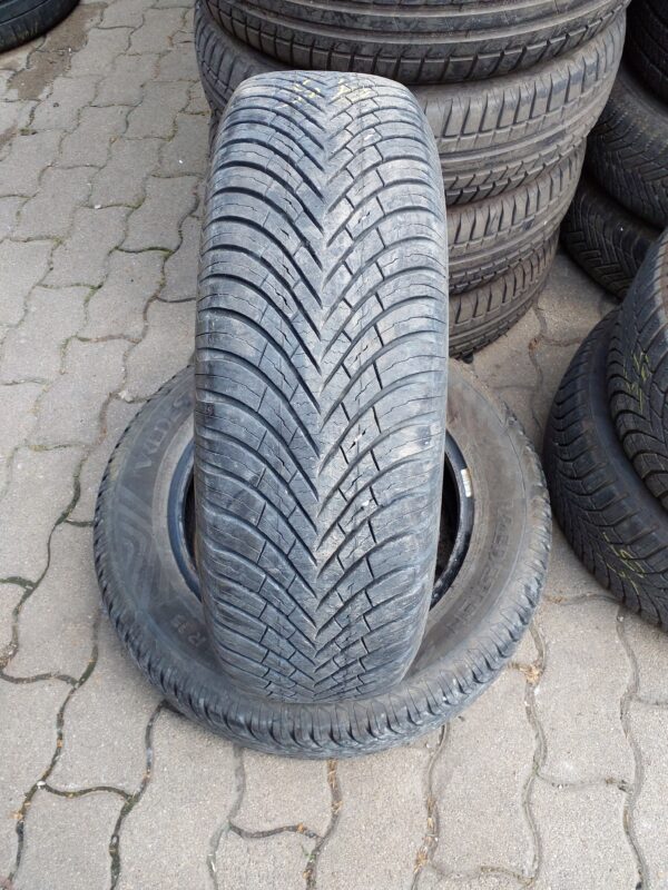 Vredestein Quatrac 185/65 R 15 88 T | négyévszakos   DOT1223 6.4 mm