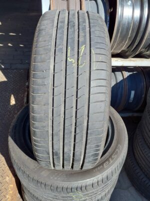 Kumho HS51 215/45 R 16 86 H | nyári   DOT3718 5.8 mm