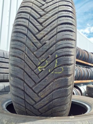 Hankook H750 185/60 R 15 88h H | négyévszakos   DOT1122 5.5 mm
