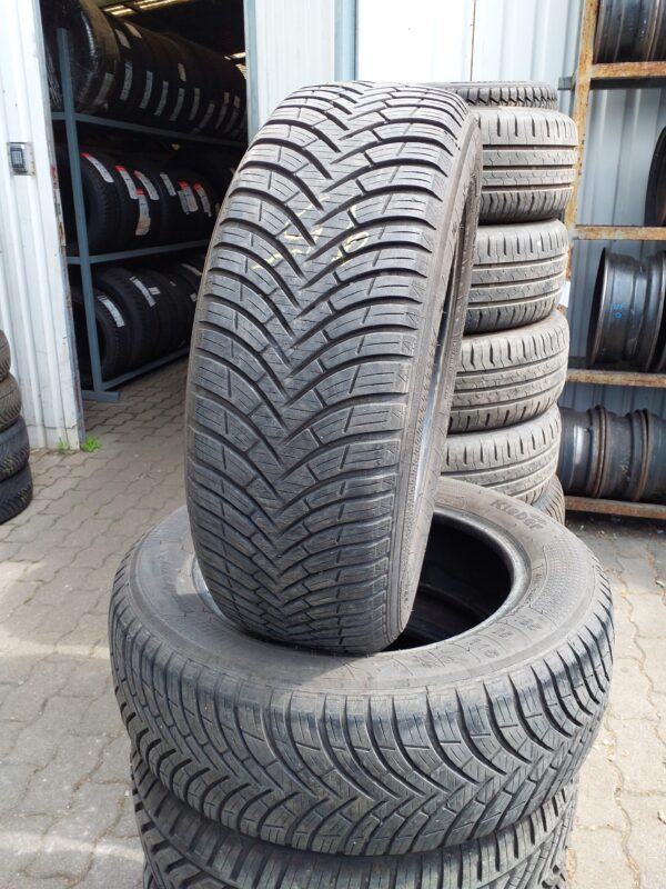 Kleber Quadraxer 2 185/65 R 15 88 H | négyévszakos   DOT2821 5.7 mm