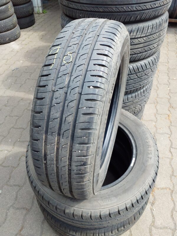 Barum Bravuris 5 186/56 R 15 88 T | nyári   DOT0820 5.9 mm