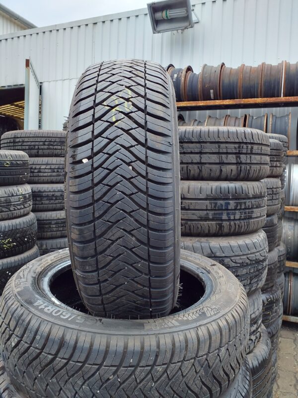 Triangle Season x Ta01 165/60 R 14 79 T | négyévszakos   DOT0924 7.9 mm