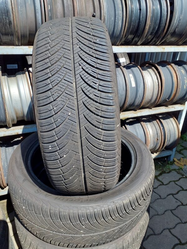 Arivo Carlorful a/s 255/45 R 20 105 W | négyévszakos   DOT0624 6.2 mm