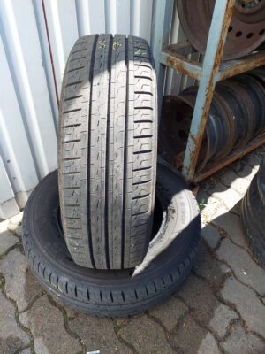 Pirelli Carrier 215/70 R 15 CP 109 R | nyári   DOT2018 7.7 mm