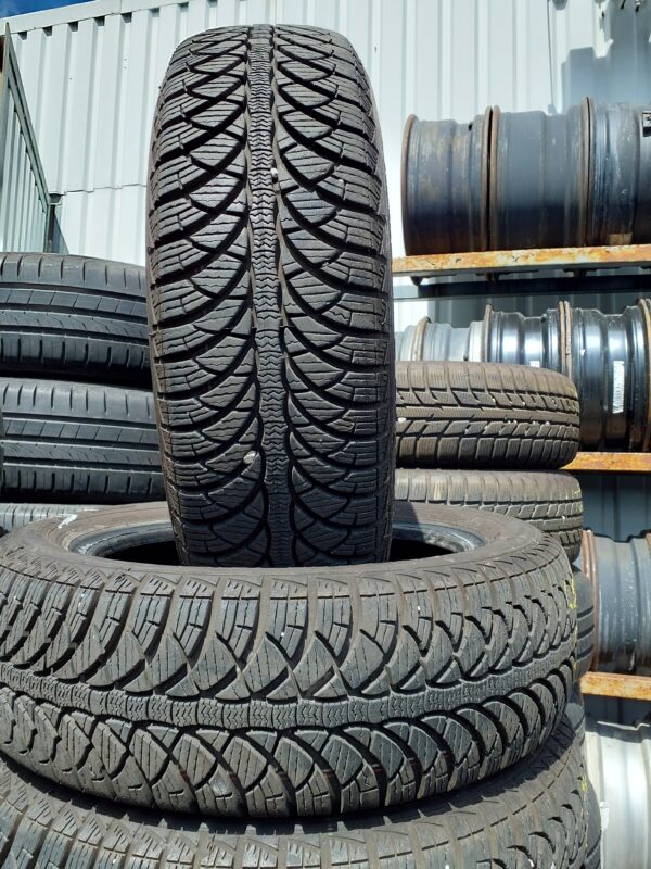 Fulda Kristall Montero 3 165/60 R 15 77 T | téli   DOT4518 6.4 mm