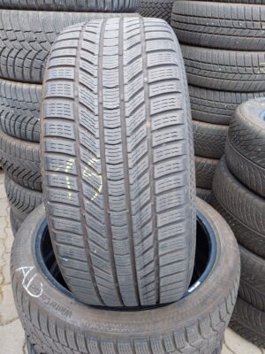 Continental Ts870p 235/40 R 19 96 V | téli   DOT2522 5.5 mm