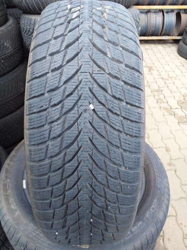 Nokian WR Snowproof P 205/55 R 17 91 H | téli   DOT3520 6.2 mm