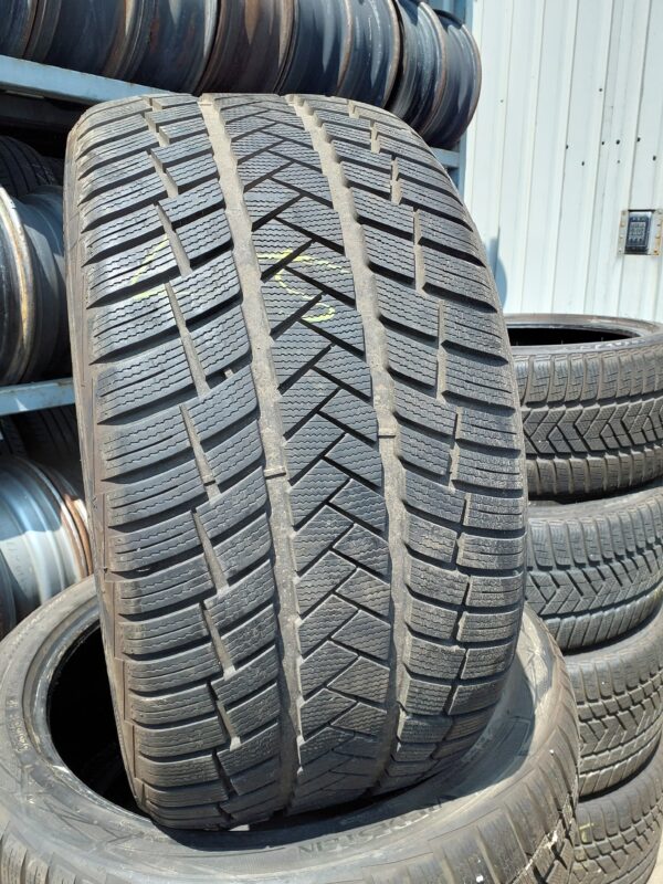 Vredestein Wintrac Pro 325/35 R 22 114 Y | téli   DOT0423 8 mm