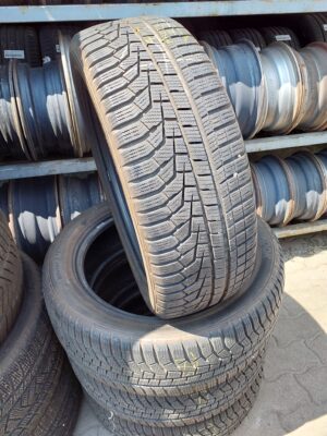 Hankook W320 215/55 R 18 99 V | téli   DOT3819 6.3 mm