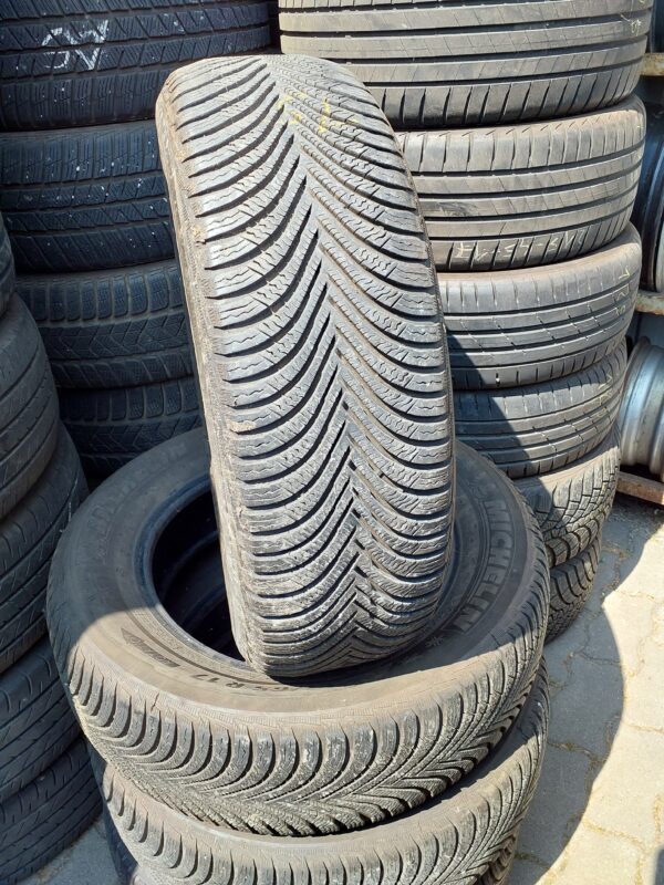 Michelin Alpin 5 215/65 R 17 99 H | téli   DOT2419 5.8 mm