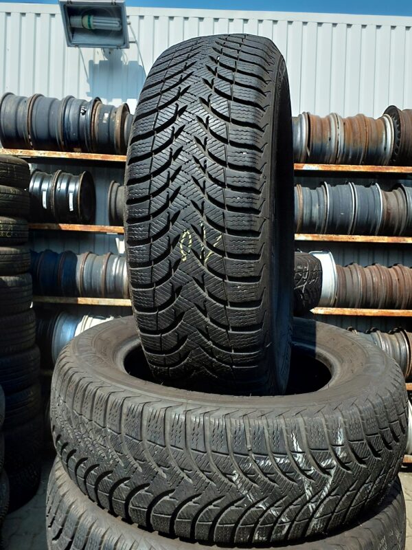 Michelin Alpin A4 185/65 R 15 88 T | téli   DOT3318 6.5 mm