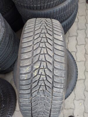 Hankook W330A 255/60 R 18 112 V | téli   DOT2223 6.6 mm