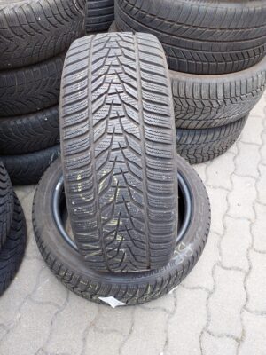 Hankook W330 225/45 R 18 95 V | téli   DOT1923 6.6 mm