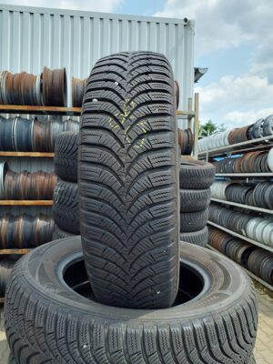 Hankook W452 175/70 R 14 84 T | téli   DOT3420 5.5 mm