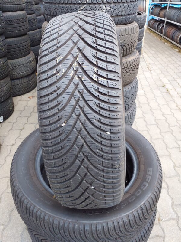 BFGoodrich G Force winter2 215/60 R 17 100 V | téli   DOT3923 6.7 mm