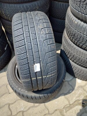 Pirelli Sottozero W240s2 235/50 R 17 96 V | téli   DOT4219 6 mm