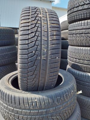 Hankook W320 245/45 R 18 100 V | téli   DOT2719 7 mm
