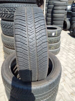 Michelin Pilot Alpin PA4 235/45 R 20 100 W | téli   DOT3419 6.1 mm