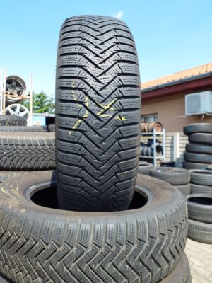 Laufenn LW31 185/65 R 15 88 T | téli   DOT2721 5.3 mm