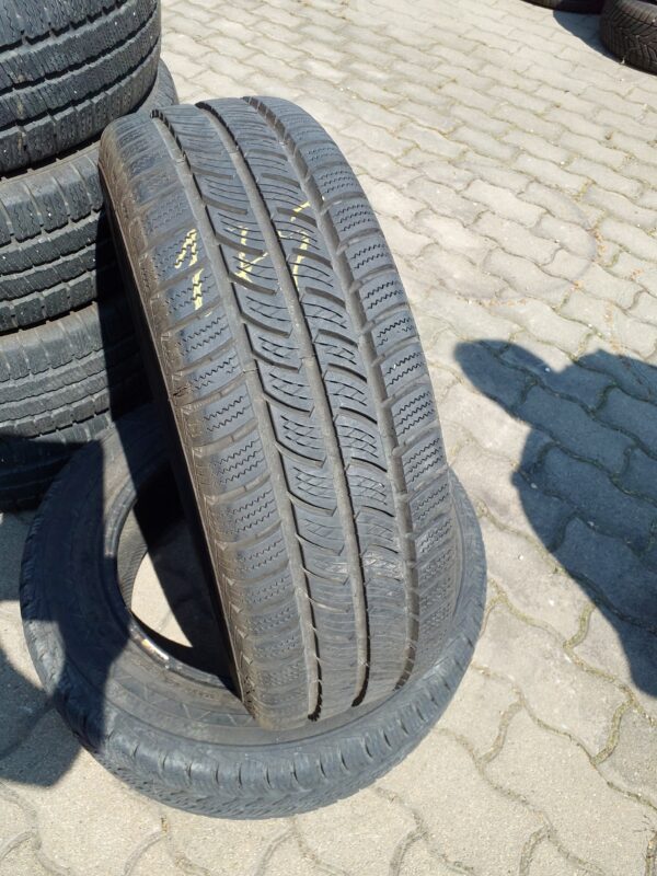 Continental VanContact Winter2 205/65 R 16 C 107/105 T | téli   DOT3321 8.3 mm