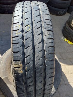 Laufenn Lv01 225/75 R 16 C 121/120 R | nyári   DOT5019 6.6 mm