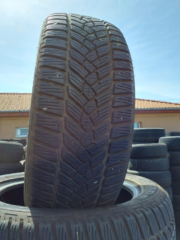 Fulda Kristall Control HP 2 215/55 R 17 98 V | téli   DOT4321 7.3 mm