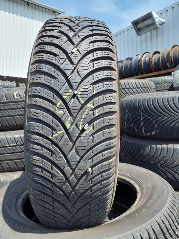 BFGoodrich G Force winter2 175/65 R 14 82 T | téli   DOT2720 6.8 mm