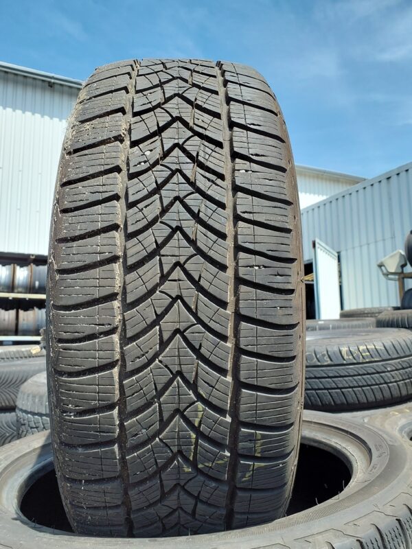 Debica Frigo HP 2 205/50 R 17 93 V | téli   DOT4023 5.6 mm