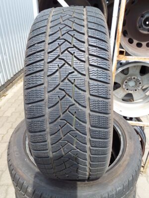 Dunlop Winter Sport 5 SUV 255/45 R 20 105 V | téli   DOT4118 7.6 mm