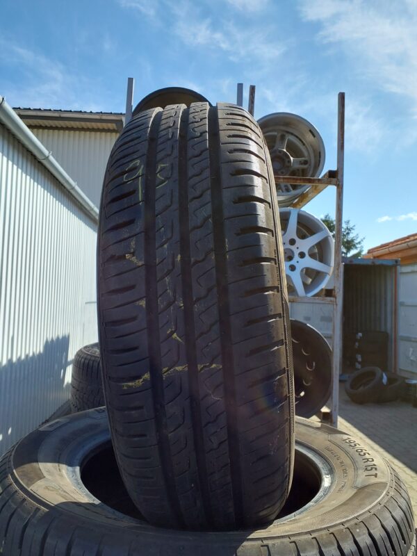 Barum Bravuris 5 195/65 R 15 91 T | nyári   DOT1019 6.9 mm
