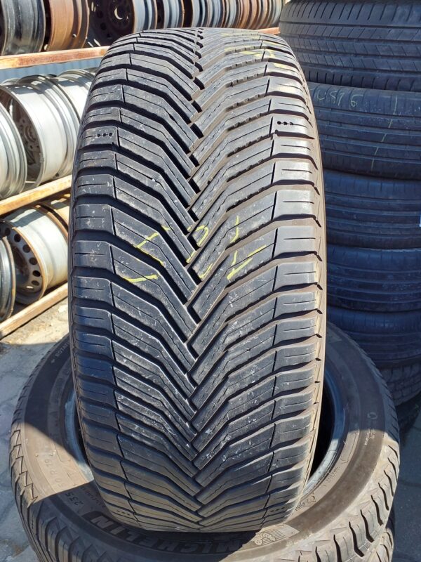 Michelin Crossclimate 2 235/50 R 19 103 V | négyévszakos   DOT4322 5 mm