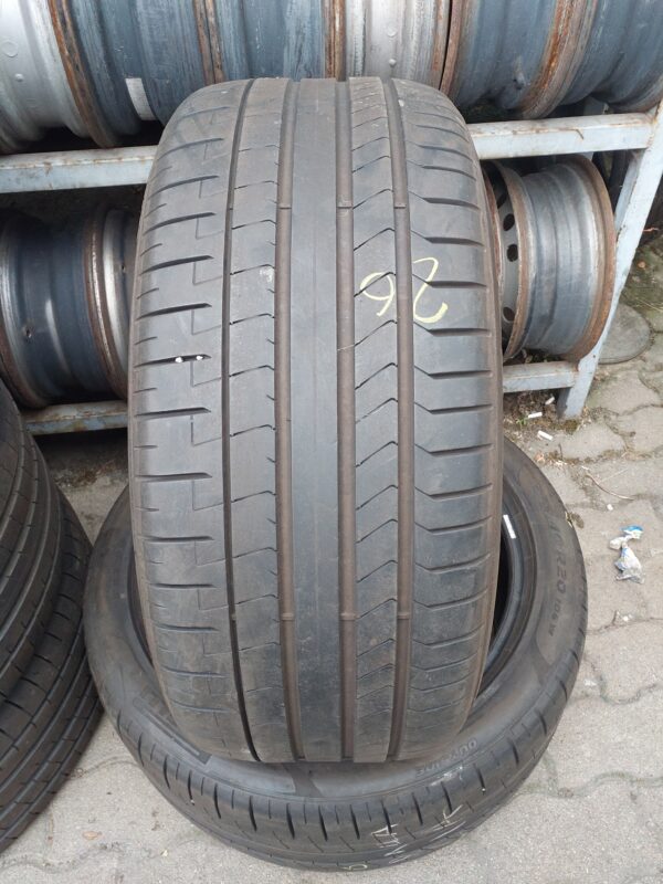 Pirelli P Zero 275/40 R 20 106 W | nyári   DOT4120 4.8 mm