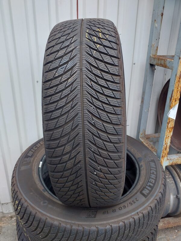 Michelin Pilot Alpin 5 SUV 235/60 R 18 107 H | téli   DOT2623 6.6 mm