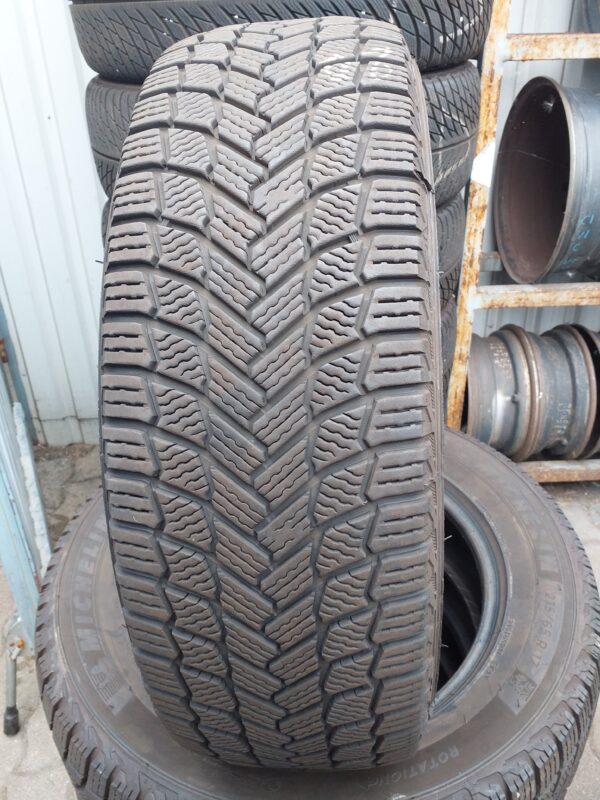 Michelin X-Ice Snow 215/65 R 17 99 T | téli   DOT2223 6.3 mm