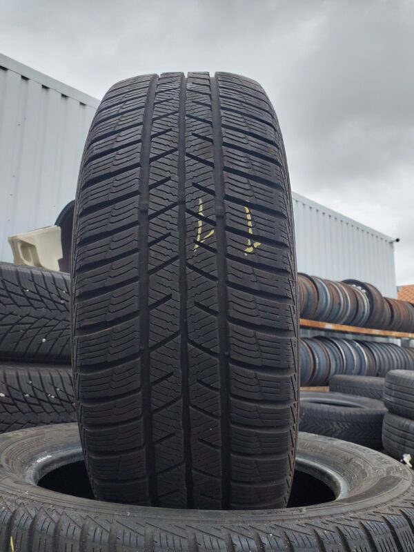 Barum Polaris 5 205/55 R 16 91 H | téli   DOT3722 5.6 mm
