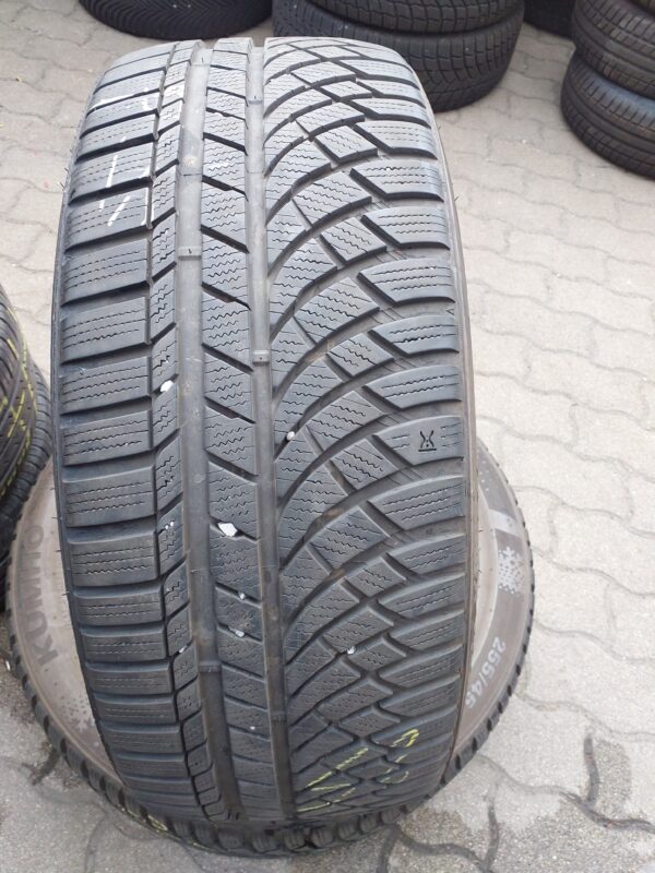 Kumho WP72 WinterCraft 255/45 R 19 104 V | téli   DOT2722 7.4 mm
