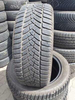 Fulda Kristall Control HP 2 215/55 R 17 98 V | téli   DOT3522 6.4 mm