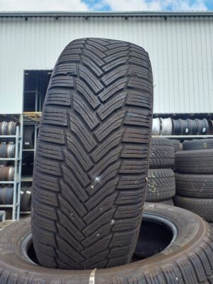 Michelin Alpin 6 215/55 R 17 94 H | téli   DOT3621 6 mm