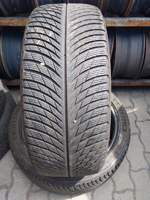 Michelin Pilot Alpin 5 245/40 R 21 100 V | téli   DOT3022 6 mm